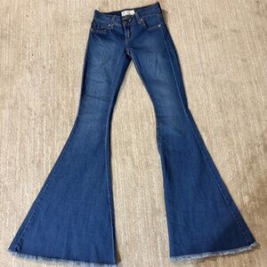Free People Flare Jeans Bell Bottoms Cotton Blend Stretch  Sz 24